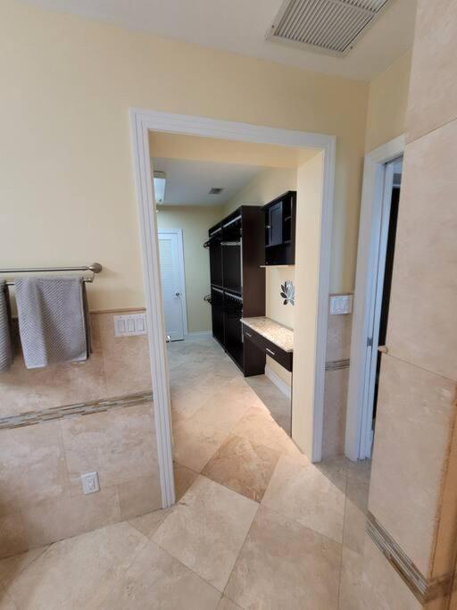 #1 Fort Lauderdale House - Heated Salt Water Pool - Private Oasis-Updated Gorgeous 3Br 3Ba - Las Olas Buitenkant foto
