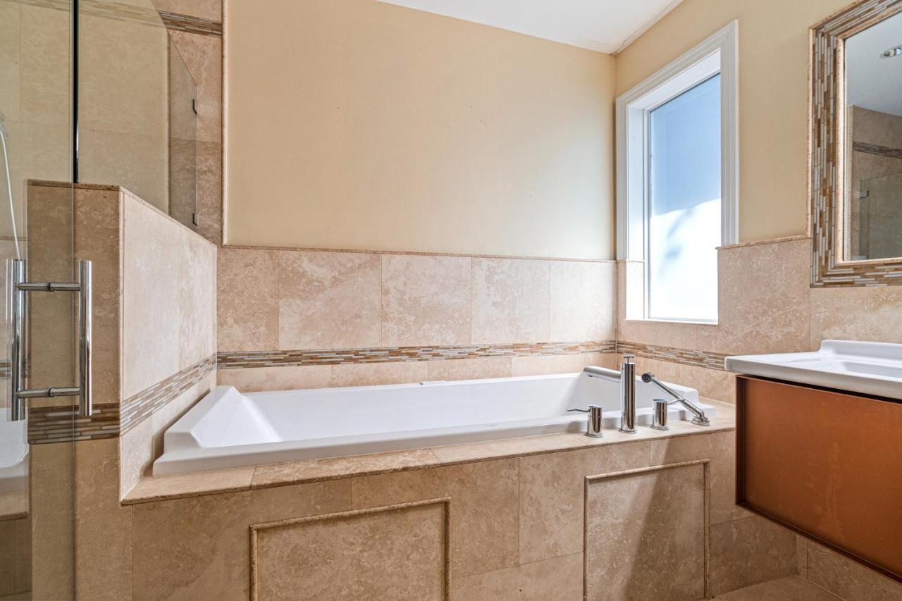#1 Fort Lauderdale House - Heated Salt Water Pool - Private Oasis-Updated Gorgeous 3Br 3Ba - Las Olas Buitenkant foto