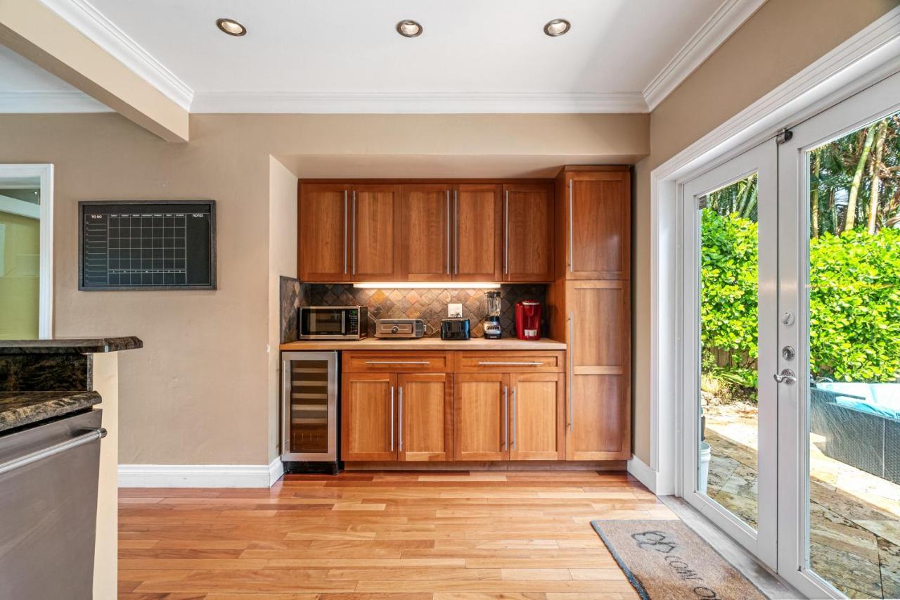 #1 Fort Lauderdale House - Heated Salt Water Pool - Private Oasis-Updated Gorgeous 3Br 3Ba - Las Olas Buitenkant foto