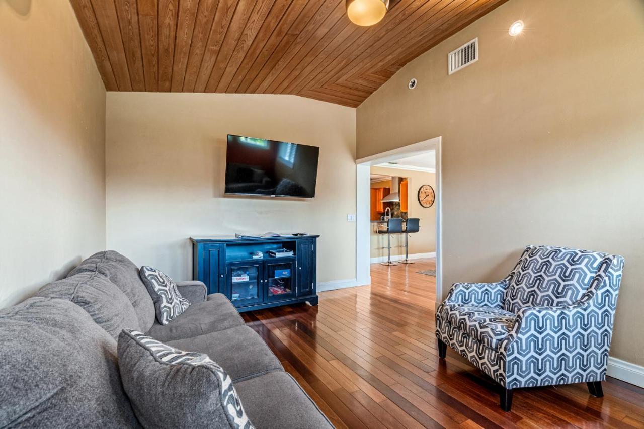 #1 Fort Lauderdale House - Heated Salt Water Pool - Private Oasis-Updated Gorgeous 3Br 3Ba - Las Olas Buitenkant foto